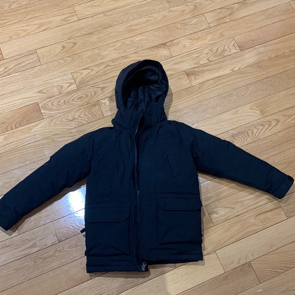 MCMurdo North Face Winter Parka - Picture 1 of 6